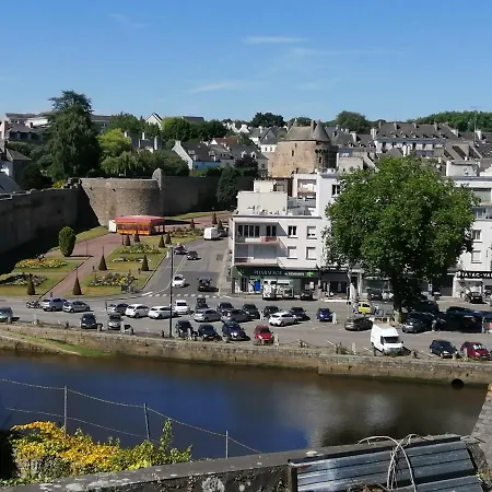 Nouveau - Calme - Quartier Historique - Wifi - Parking * Hennebont